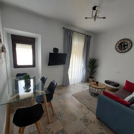 Fuente Nueva Sande * Caces